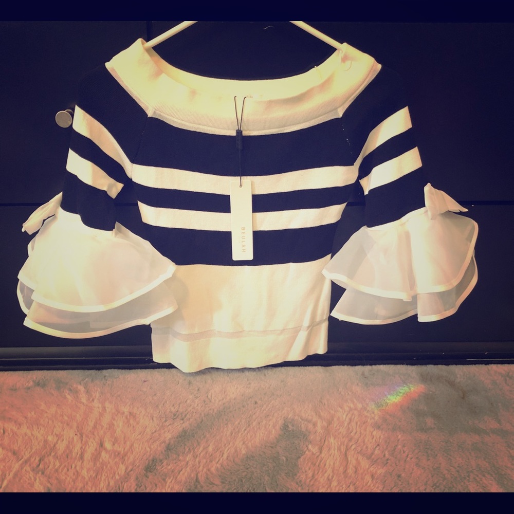 Beulah style top